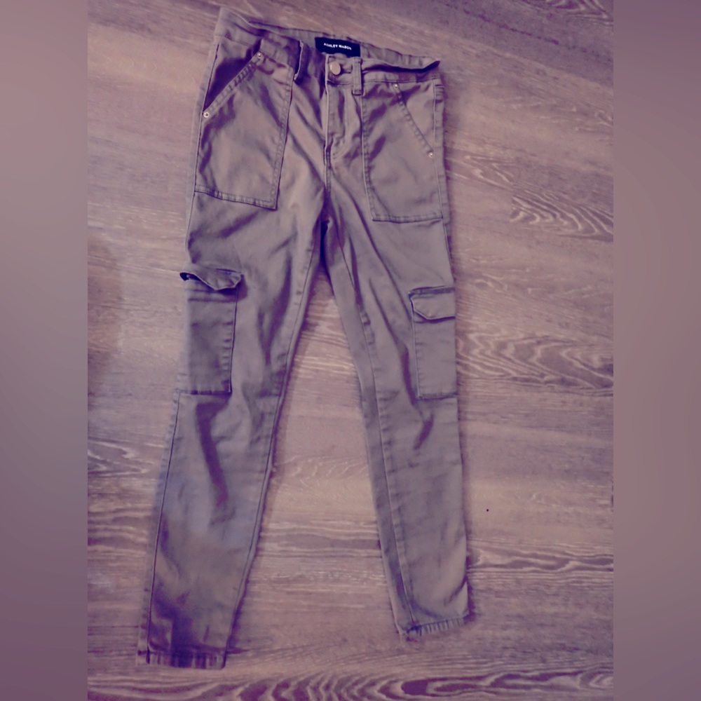 Green cargo pants